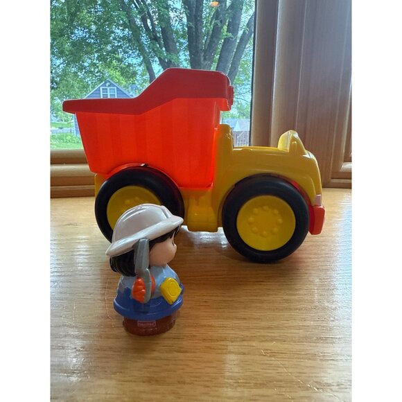 Fisher-Price Little People Dump Truck Construction Worker Figure 2013 Mattel - Picture 5 of 7